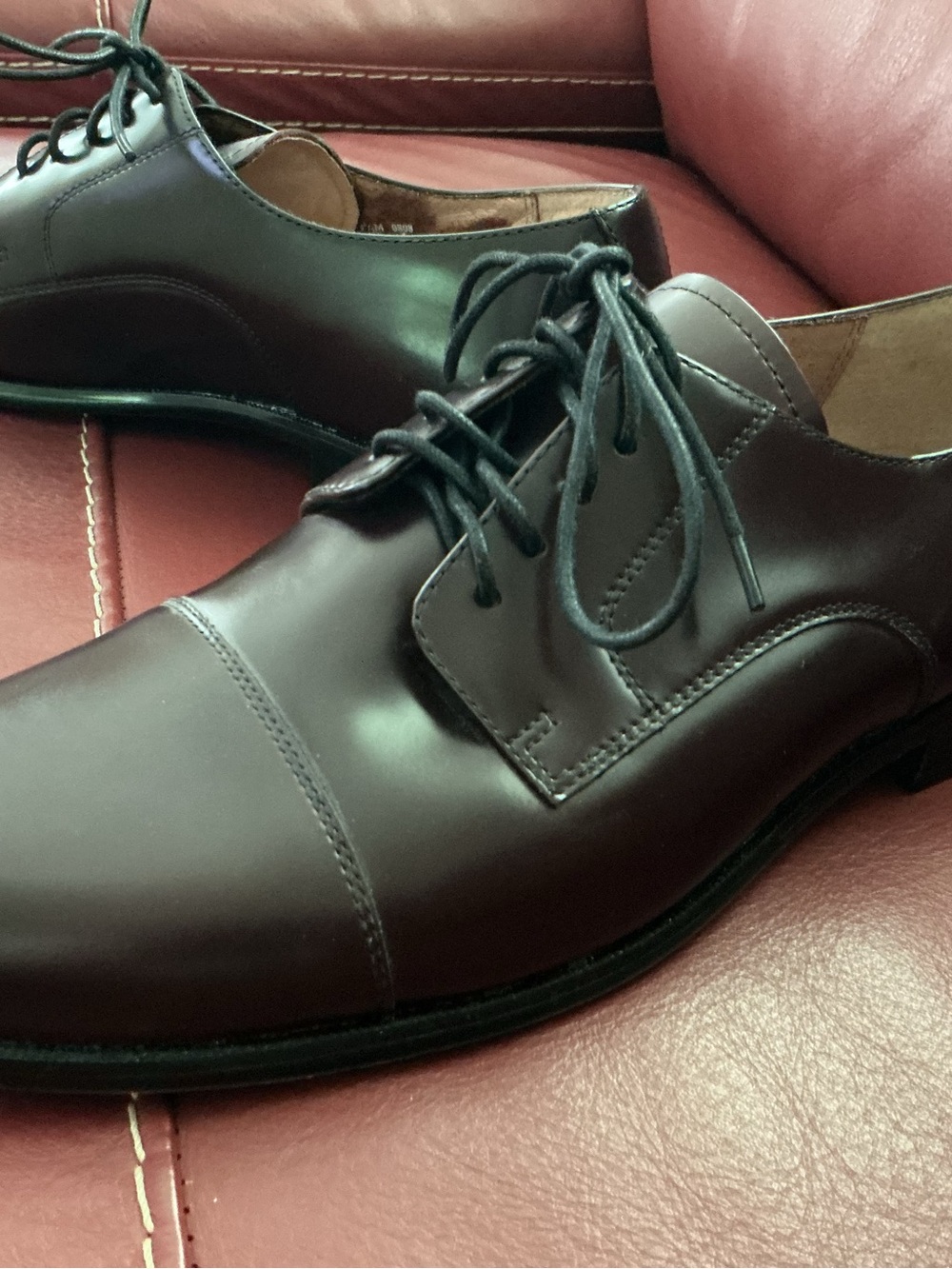 Men's Leather Cap-Toe Dress Shoes in Dark Burgundy by Bostonian - Picture 5 of 6